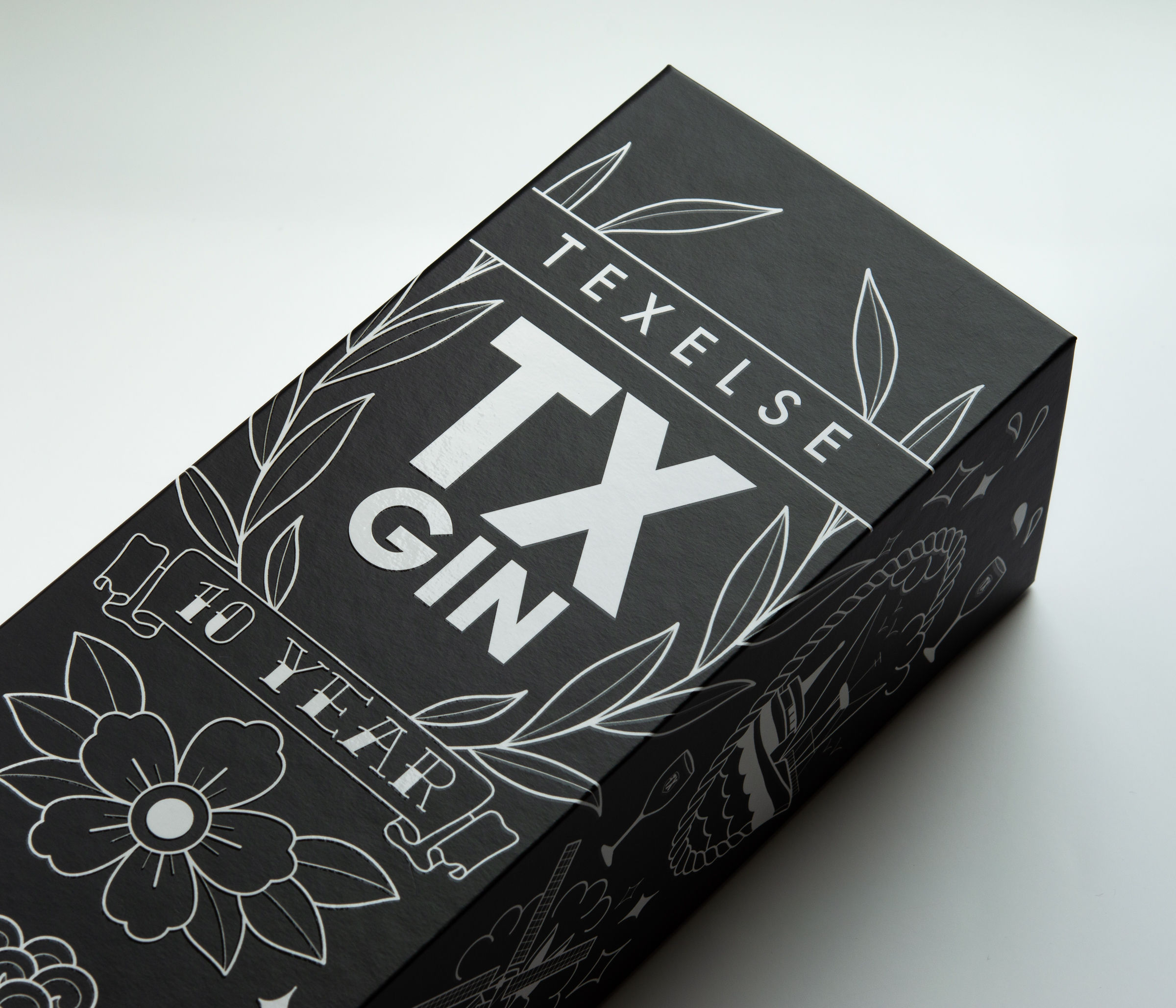 Premium packaging with print and UV varnish
