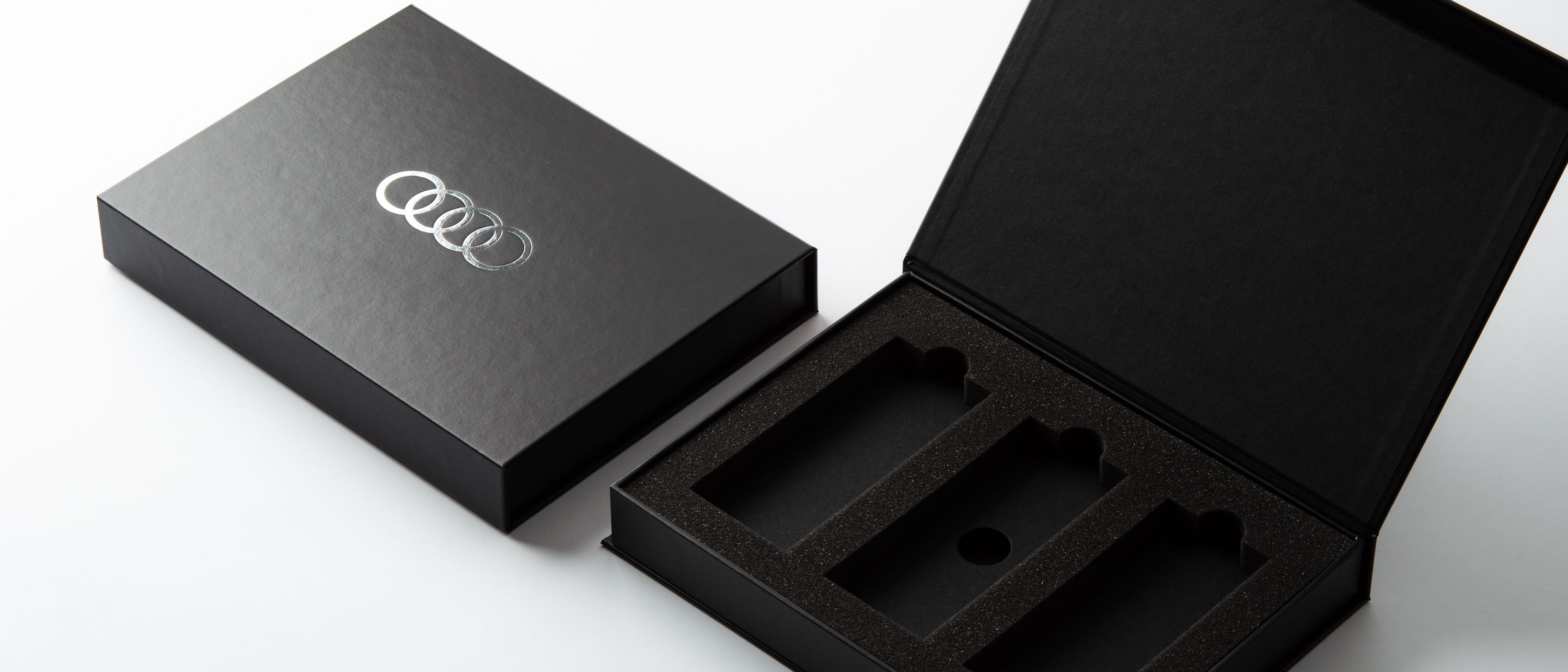 Magnetbox mit Logo als hochwertige Produktverpackung