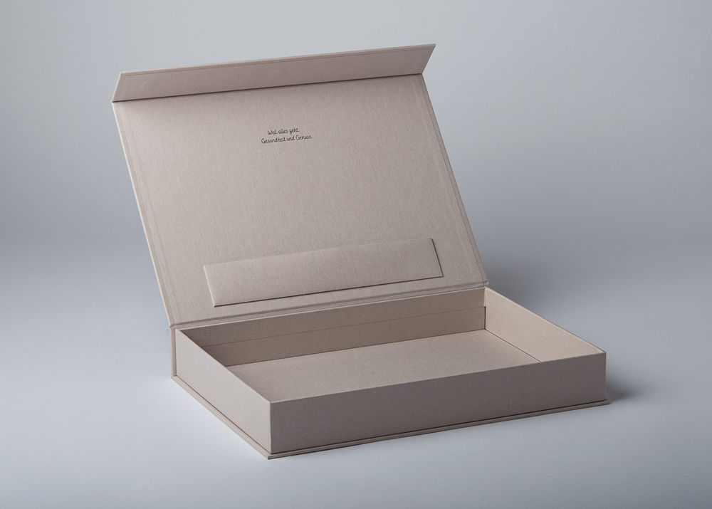 Perlbeige FINELINEN-Verpackung mit Ablagefach