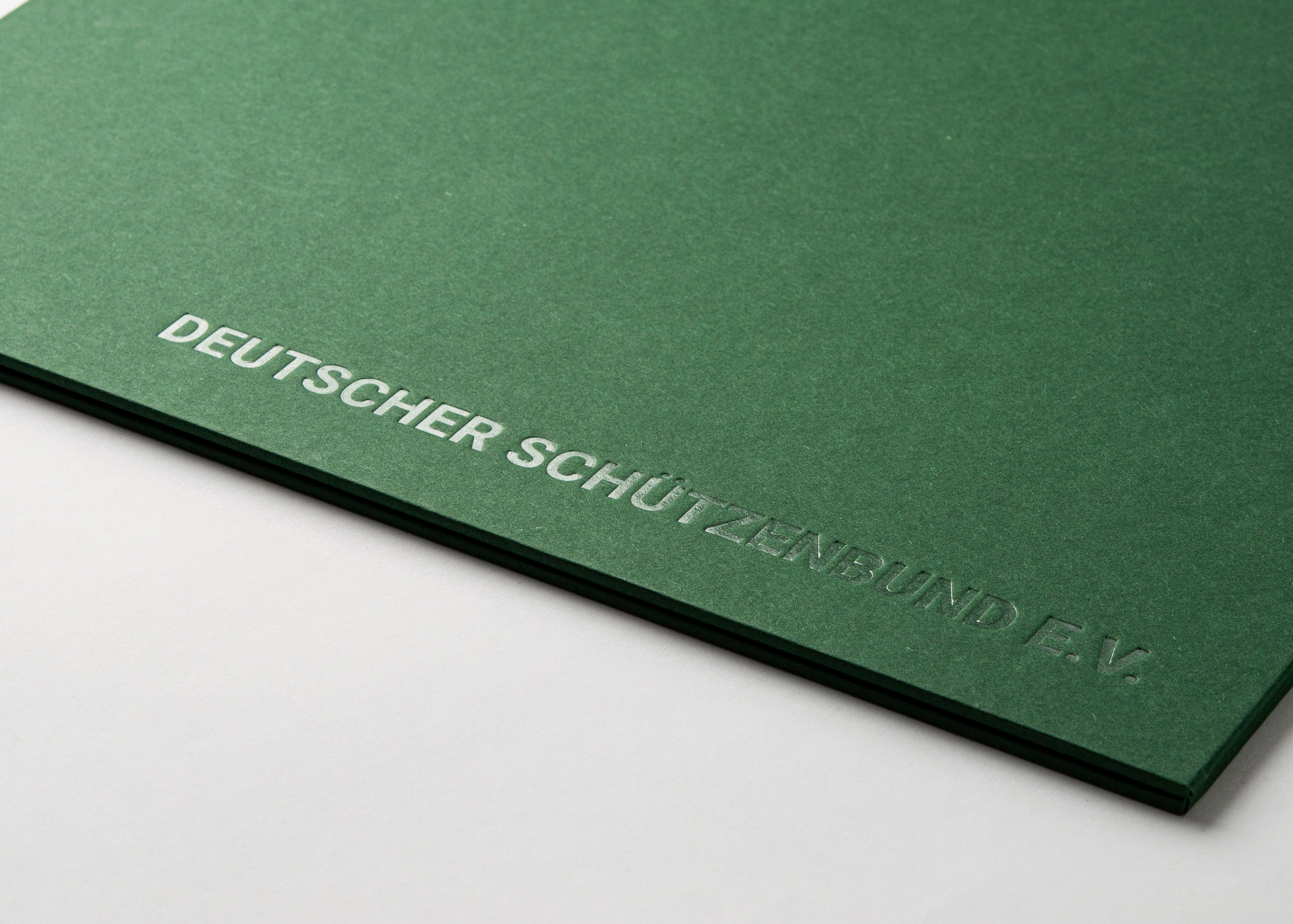 Individuell geprägte Urkundenmappe für Verbandsauszeichnungen